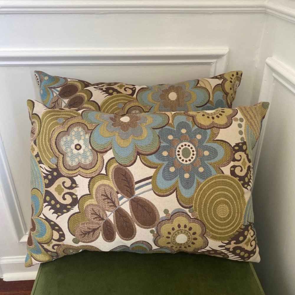 Set of 2 Paisley Double Sided Fall Throw Pillows ~18x12 Preowned